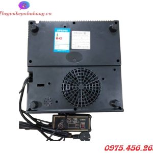 Mặt sau bếp điện từ âm bàn vuông 2000w nhà hàng